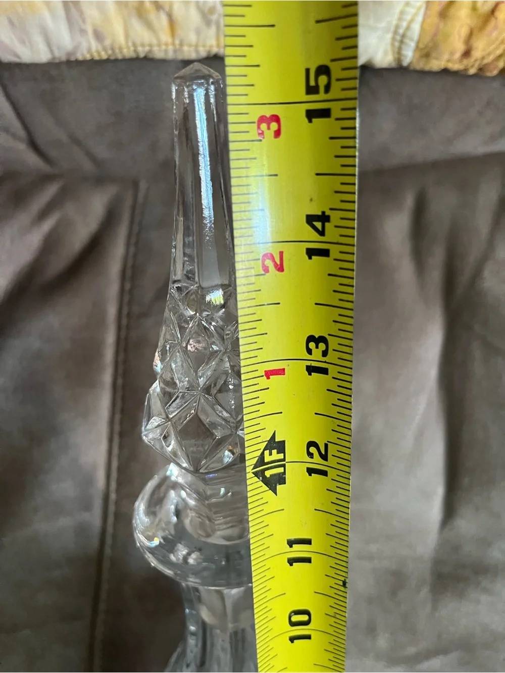 Princess House Clear Lead Crystal Decanter with Gold Label - Picture 3 of 3